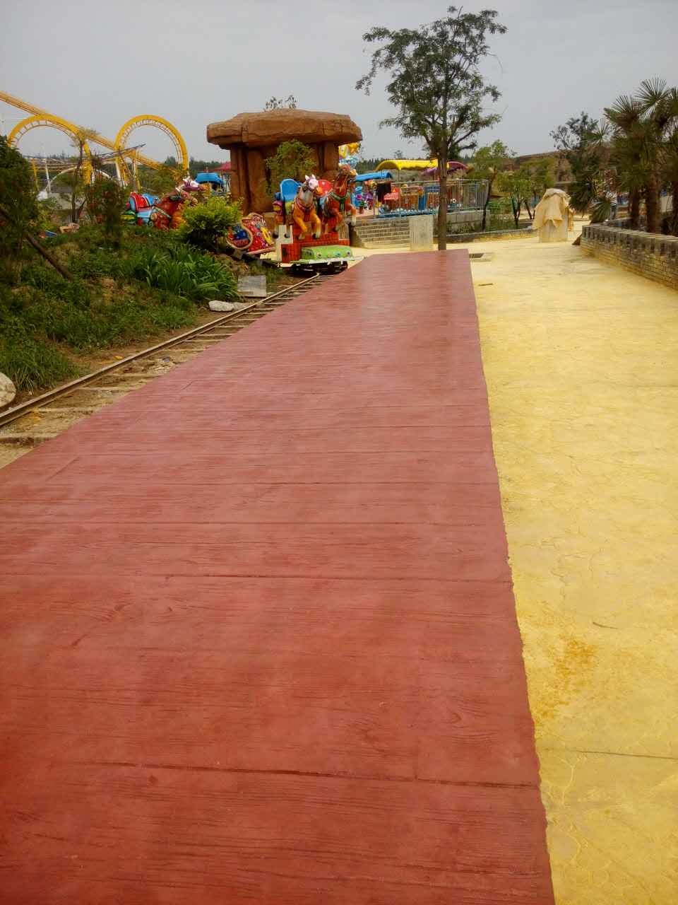 寶雞老街游樂園壓花地坪項(xiàng)目